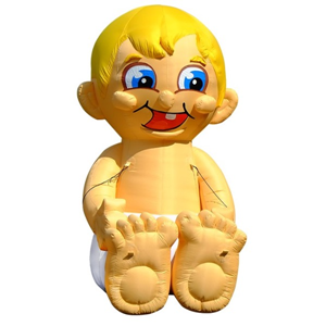 Baby 4 meter hoog